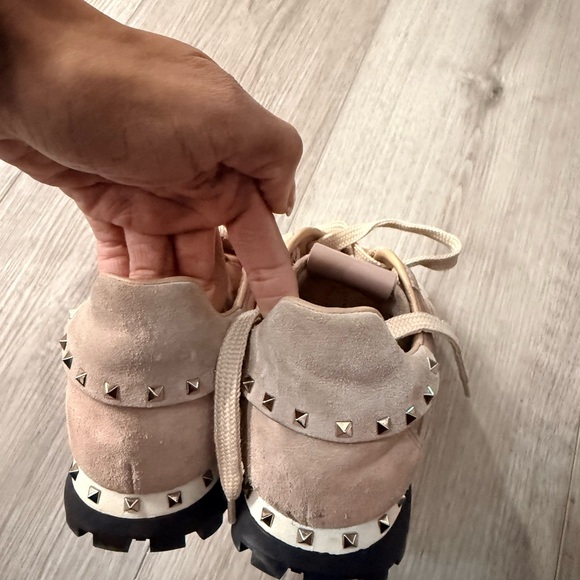 Valentino Beige and Tan Sneakers - Picture 3 of 6